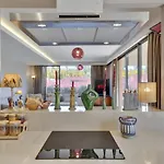 Charming And Stylish In Majorelle Peaceful Stay